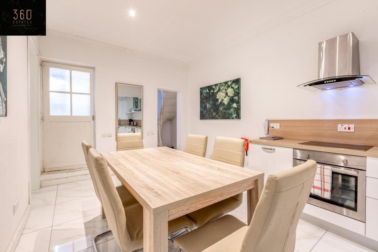Mesmerising Views For A 2Br Apt In The Capital By 360 Estates Valletta Eksteriør billede