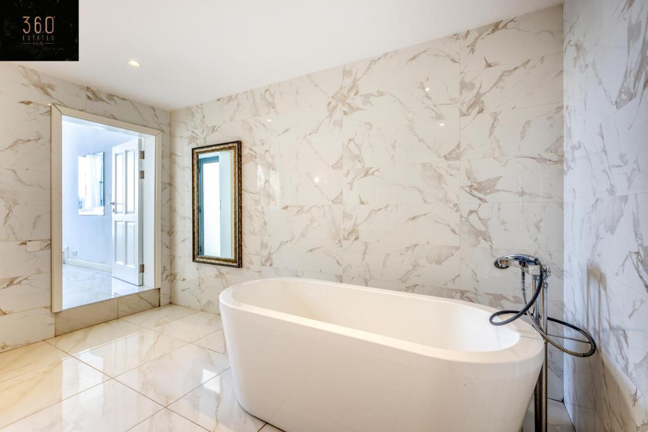 Mesmerising Views For A 2Br Apt In The Capital By 360 Estates Valletta Eksteriør billede
